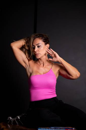 Zuk, estúdio de fotografia na Barra da Tijuca, Rio de Janeiro. Ensaios fotográficos  para marca pessoal, retratos profissionais para LinkedIn, retratos corporativos e lifestyle. otografia de beleza para noivas e 15 anos, bridal session em estúdio.