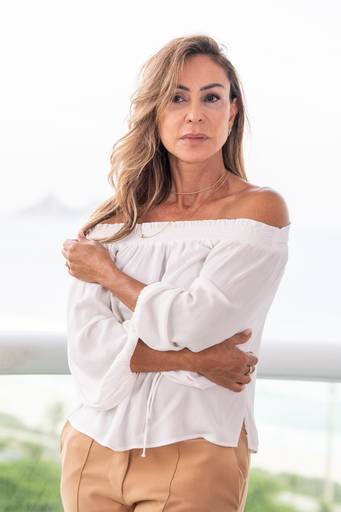 Zuk, estúdio de fotografia na Barra da Tijuca, Rio de Janeiro. Ensaios fotográficos  para marca pessoal, retratos profissionais para LinkedIn, retratos corporativos e lifestyle.