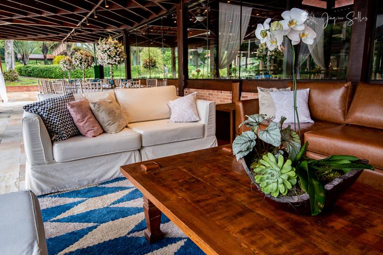 Fotografia de Ambiente e Decoração. Casamento de Dia, Decoração Floral no Lajedo - RJ. Fotografia da Fotógrafa de Casamento, Eventos e Família -Jaque Salles