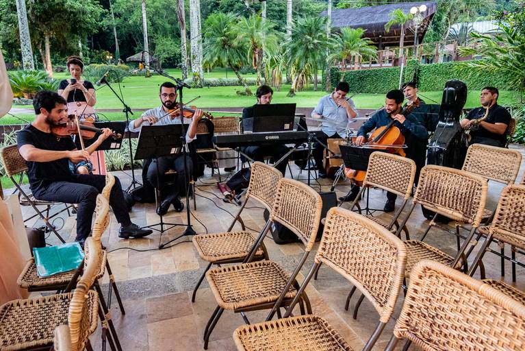 Fotografia de Ambiente e Decoração. Casamento de Dia, Decoração Floral no Lajedo - RJ. Fotografia da Fotógrafa de Casamento, Eventos e Família -Jaque Salles