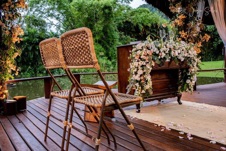 Fotografia de Ambiente e Decoração. Casamento de Dia, Decoração Floral no Lajedo - RJ. Fotografia da Fotógrafa de Casamento, Eventos e Família -Jaque Salles