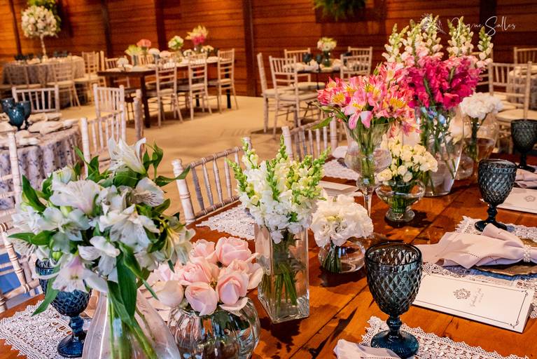 Fotografia de Ambiente e Decoração. Casamento de Dia, Decoração Floral no Lajedo - RJ. Fotografia da Fotógrafa de Casamento, Eventos e Família -Jaque Salles