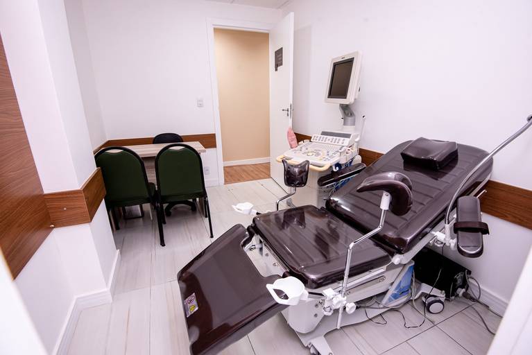 Fotografia de Ambiente RJ.
Imagens da Inauguração da Policlínica Santa Isabel na Barra da Tijuca, RJ. Fotos da Fotógrafa de arquitetura e ambientes Jaque Salles