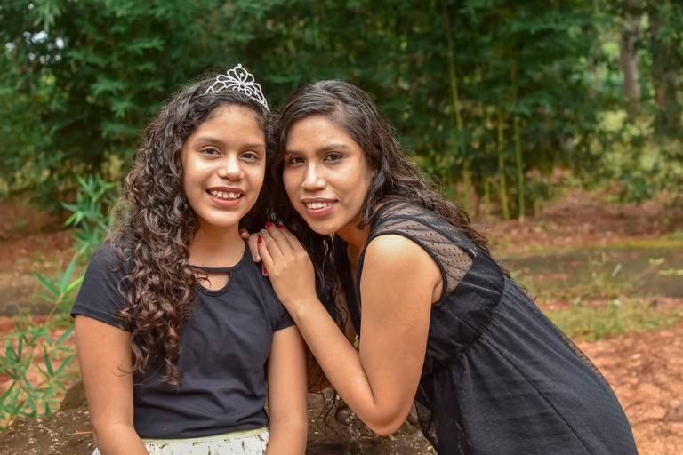 Ensaio de família mãe e filha no Jardim Botânico DF