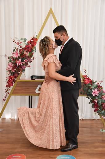 Fotos na sala especial de casamento Cartório Colorado