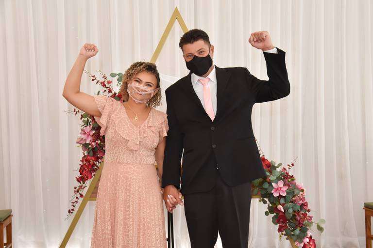 Fotos na sala especial de casamento Cartório Colorado