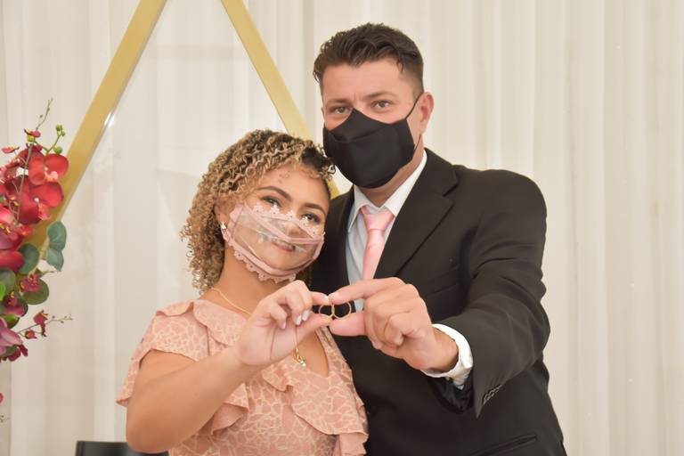 Fotos na sala especial de casamento Cartório Colorado