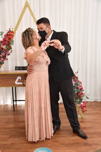 Fotos na sala especial de casamento Cartório Colorado