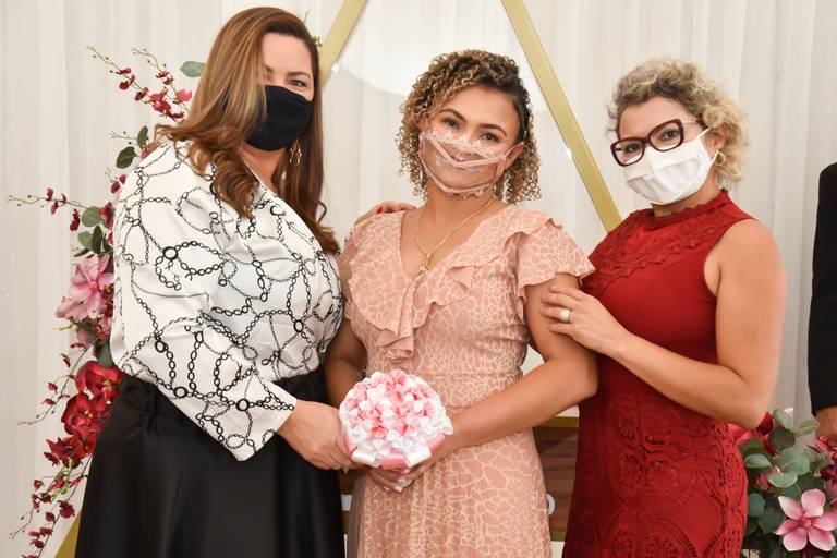 Fotos na sala especial de casamento Cartório Colorado