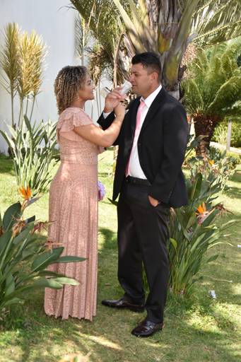 street wedding no jardim que fica no fundo do cartório Colorado