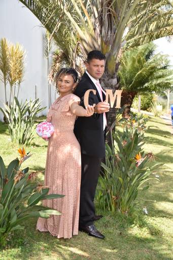 street wedding no jardim que fica no fundo do cartório Colorado