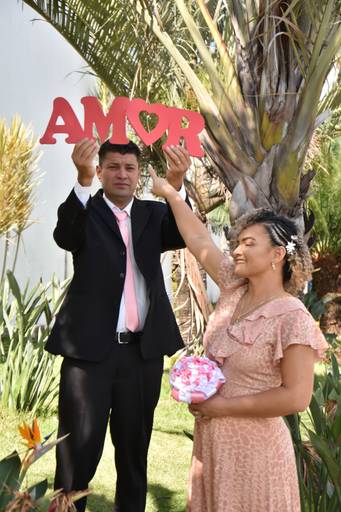 street wedding no jardim que fica no fundo do cartório Colorado