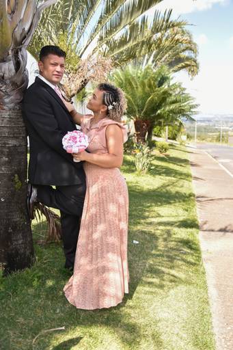 street wedding no jardim que fica no fundo do cartório Colorado