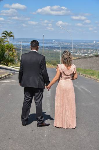 street wedding no jardim que fica no fundo do cartório Colorado