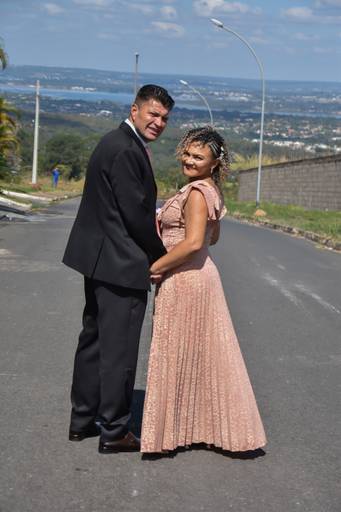 street wedding no jardim que fica no fundo do cartório Colorado