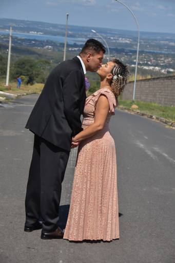 street wedding no jardim que fica no fundo do cartório Colorado