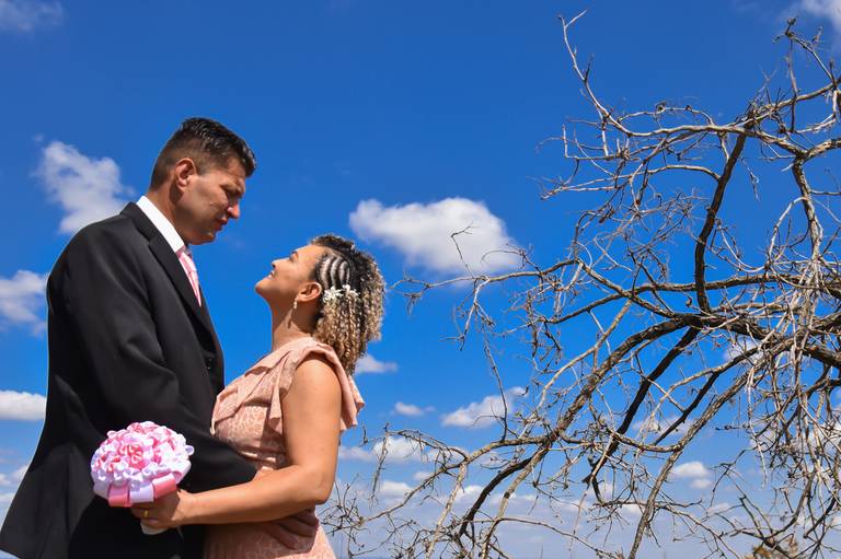 street wedding no jardim que fica no fundo do cartório Colorado
