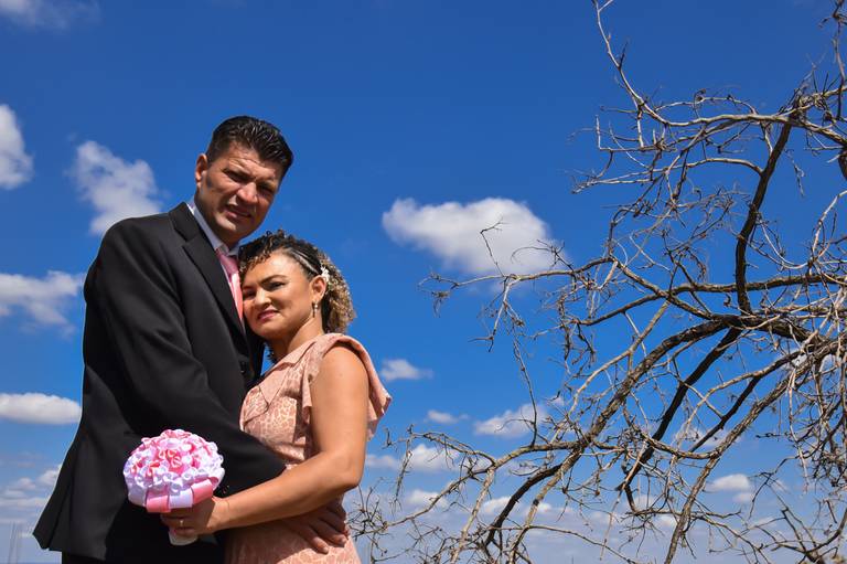 street wedding no jardim que fica no fundo do cartório Colorado