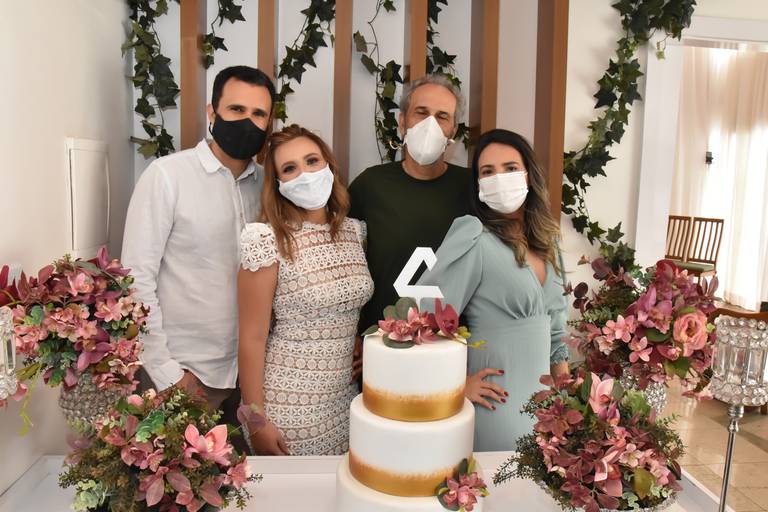 Hora da foto na sala  especial para casamento Cartório sala do bolo