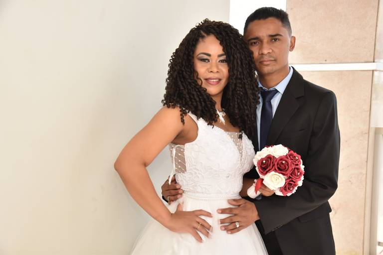 Casamento de Jaqueline e Mateus no Cartório Colorado com a Juíza de  Paz Cristina