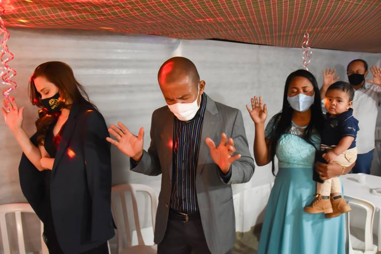 
  mini wedding  de Jaqueline e Mateus Uma cerimônia intimista,  Elopement Wedding