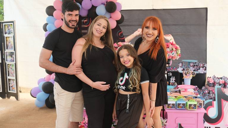 Aniversário de 10 Anos Nicoly
Câmera FujiFilm X-T30 Mirrorless 