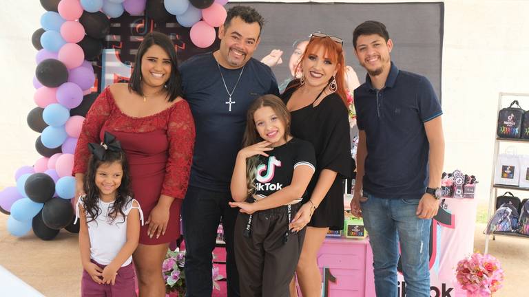 Aniversário de 10 Anos Nicoly
Câmera FujiFilm X-T30 Mirrorless 