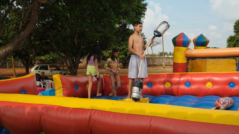 Aniversário de 10 Anos Nicoly
Câmera FujiFilm X-T30 Mirrorless  tema  do aniversário TiK Tok