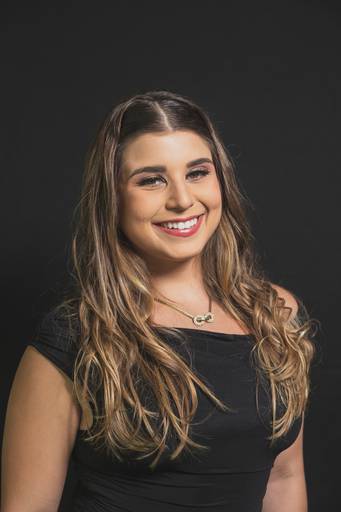 Ensaio de formatura em estúdio Movel