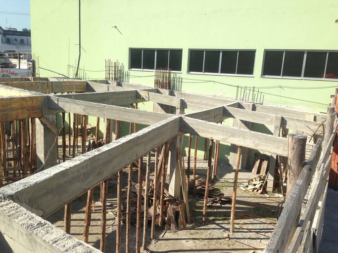 Obra de Igreja e cálculo estrutural