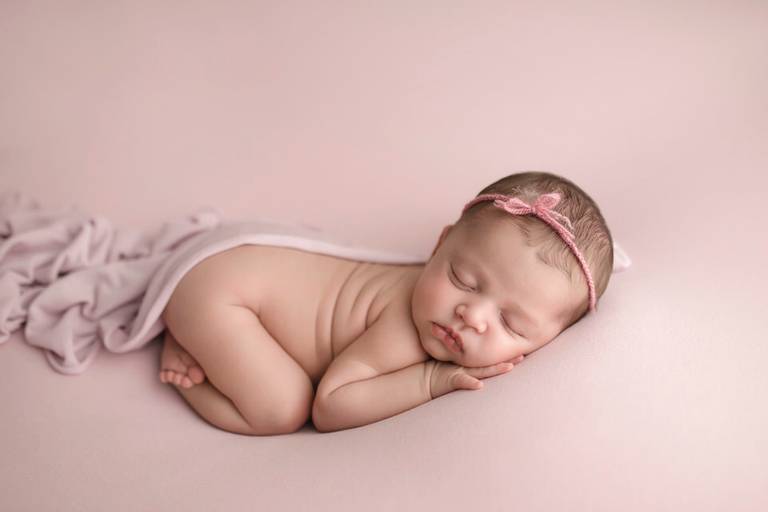 Sessão Fotográfica de Recém-Nascido, estúdio em Massamá 