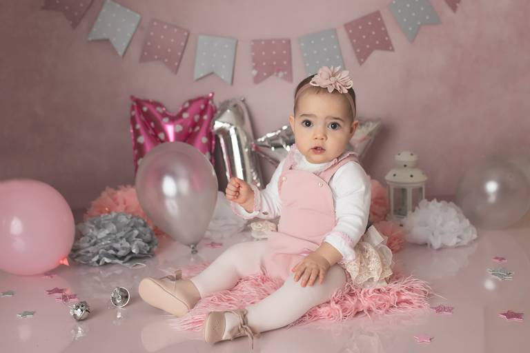 Sessão Fotográfica Bebé (first steps) Sessão Fotográfica de estúdio em Massámá Norte, Belas, Lisboa