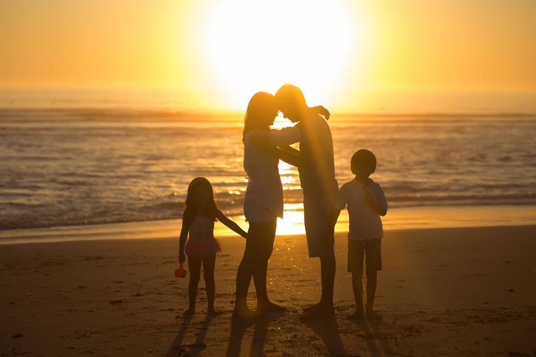 Sessão Fotográfica Família
 Sessão Fotográfica  no exterior ou em estúdio em Massámá Norte, Belas, Lisboa