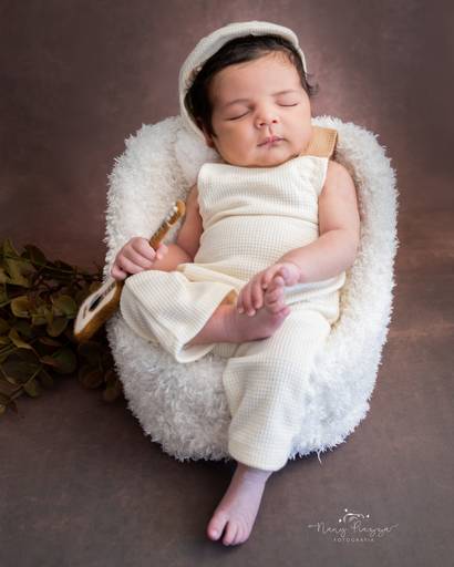 Recém nascido na poltroninha