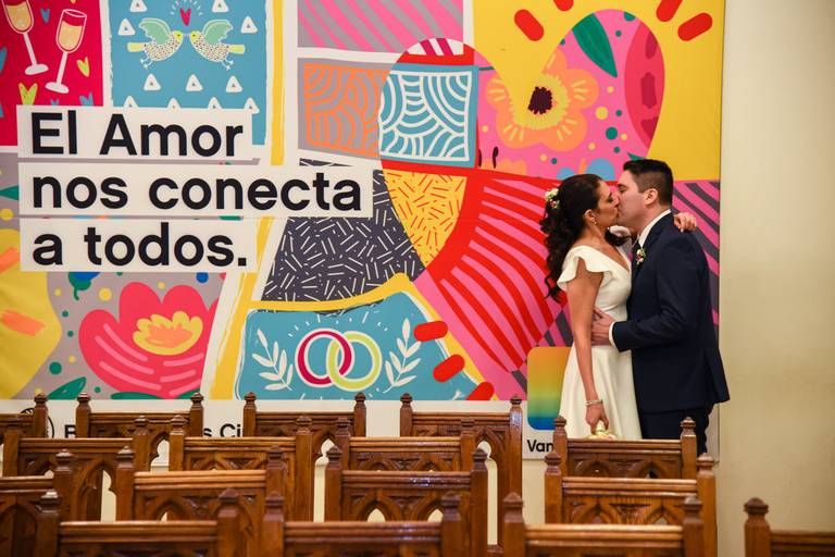 Boda en el civil de Uruguay, CABA. Retrato de los novios. Marcos Pasquare fotógrafo de bodas