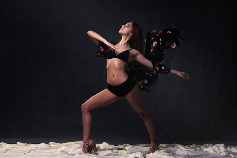 @tatimailen bailarina, book en estudio. Sesion de fotos de danza. 