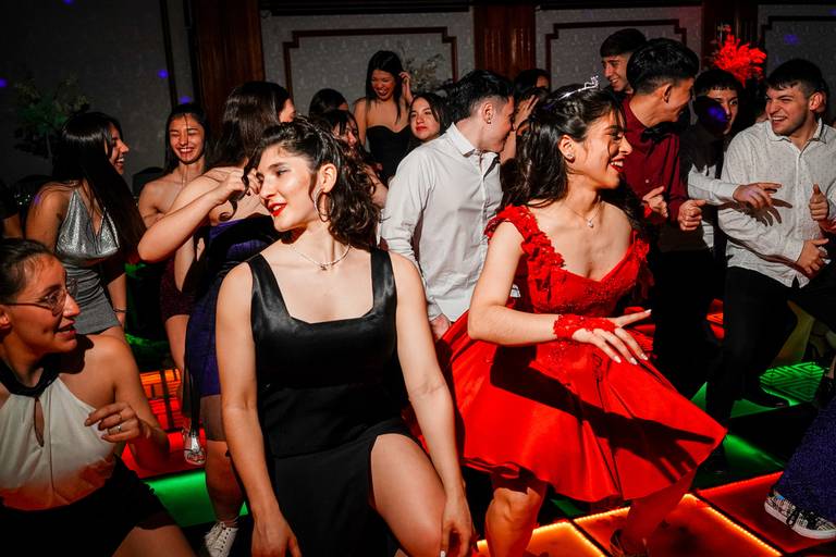 Fiesta de quince, victoria palace, flores, buenos aires