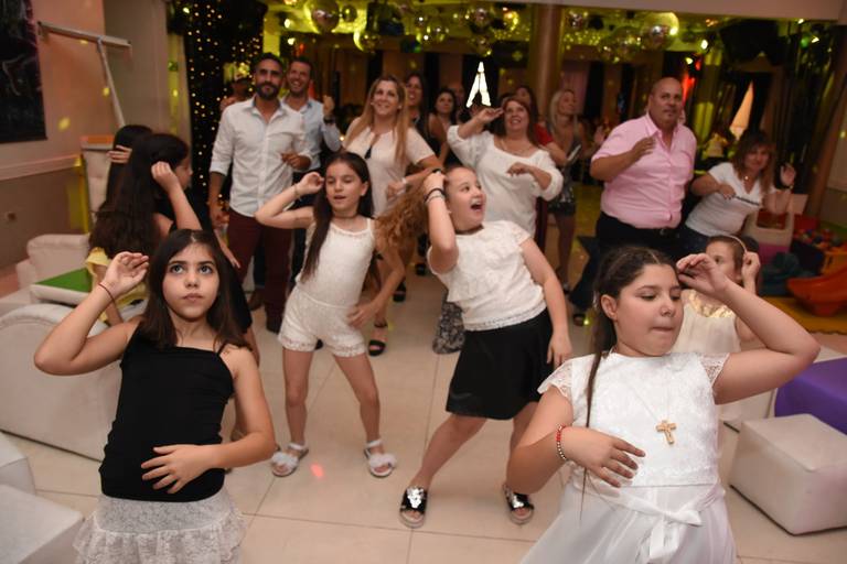 Antonella baila, el Arca de Noé, Buenos Aires, Argentina. Foto; Marcos Pasquare.