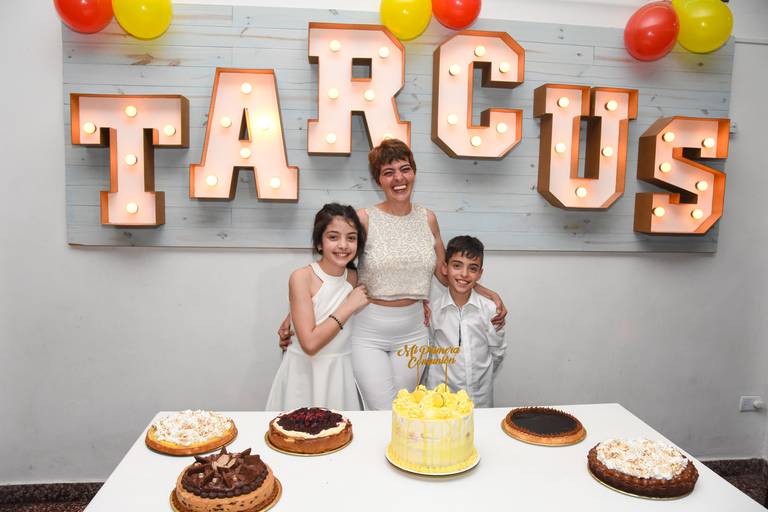 Torta de celebración de comunión en Tarcus eventos. Marcos Pasquare fotografía de eventos.