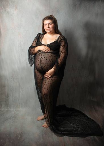 embarazada en interior