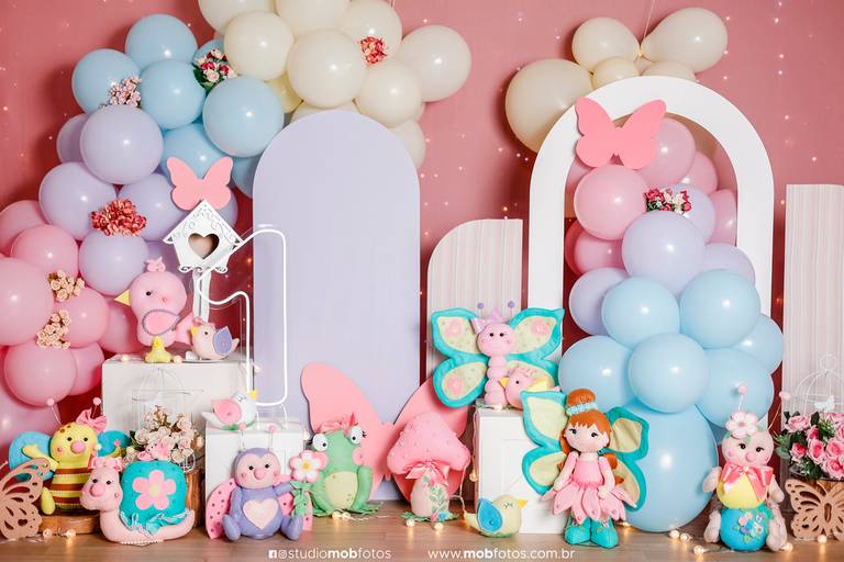 ATENÇÃO: Cenários com balões tem custo adicional, dependendo do pacote escolhido.