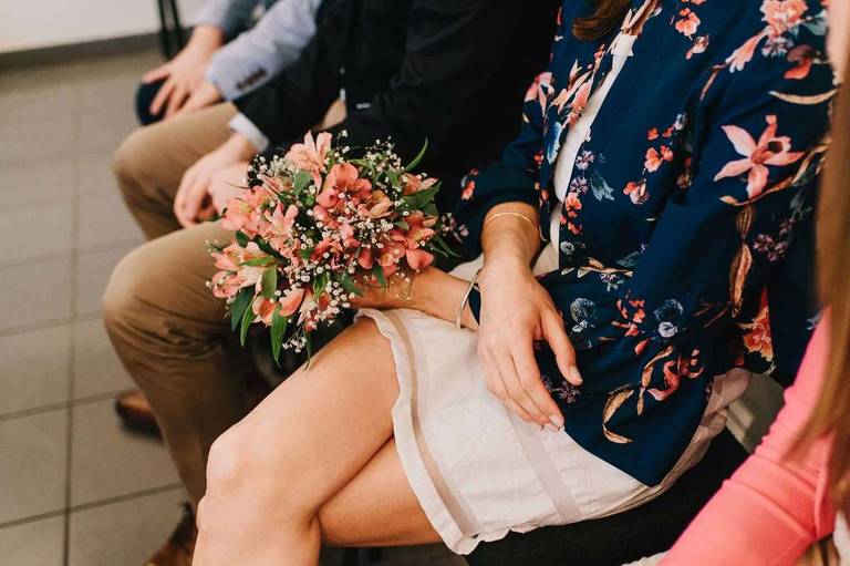ramo de novia en ceremonia de civil