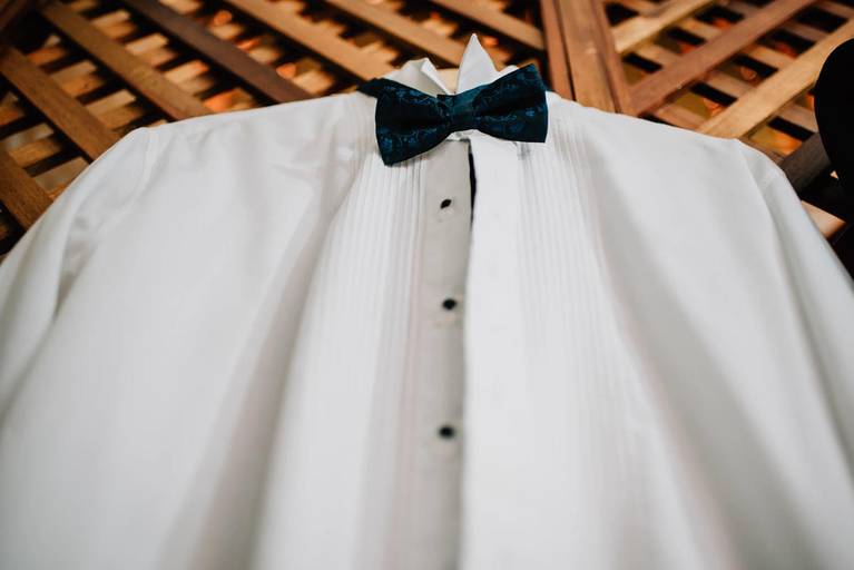 moño y camisa de novio para casamiento