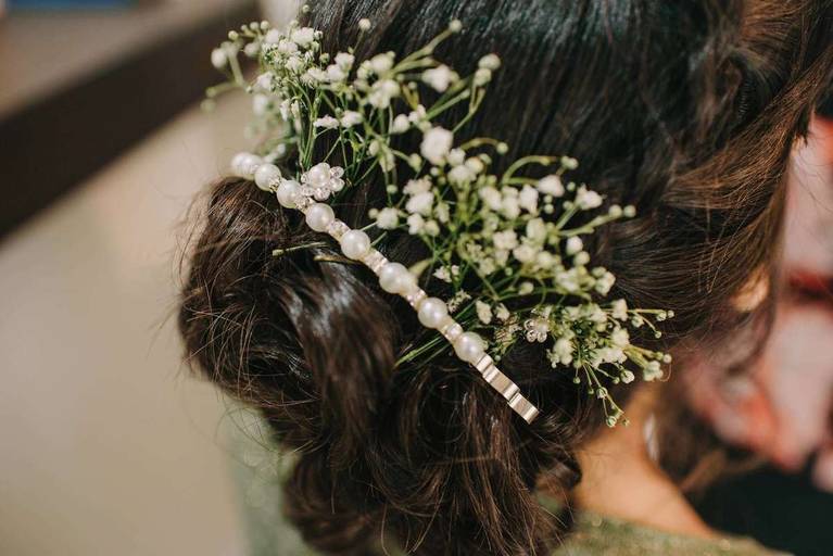 detalle de peinado de novia