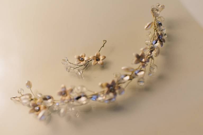 accesorio para el pelo peinado de novia 