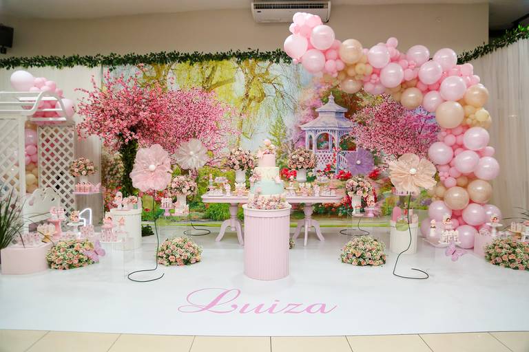 Fotografia do aniversário da Luiza 1 aninho