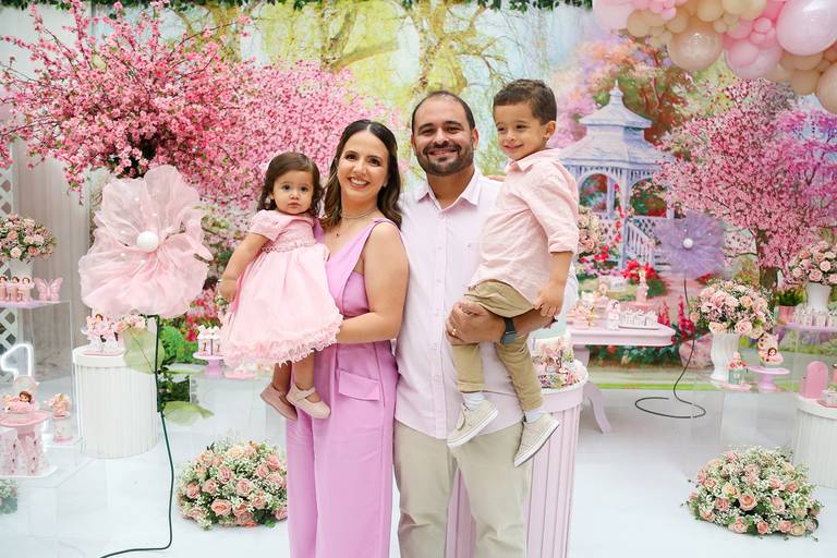 Fotografia do aniversário da Luiza 1 aninho