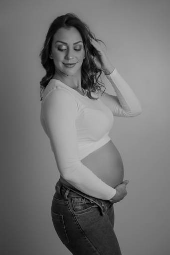 Ensaio gestante Lytsa em estúdio