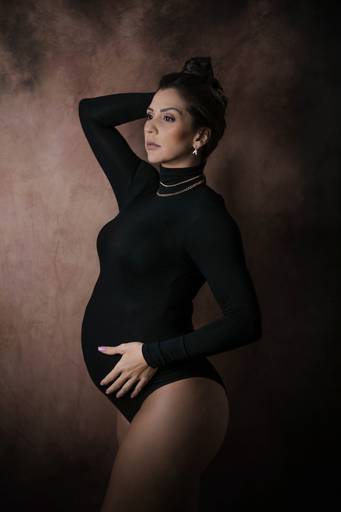 Ensaio gestante Lytsa em estúdio