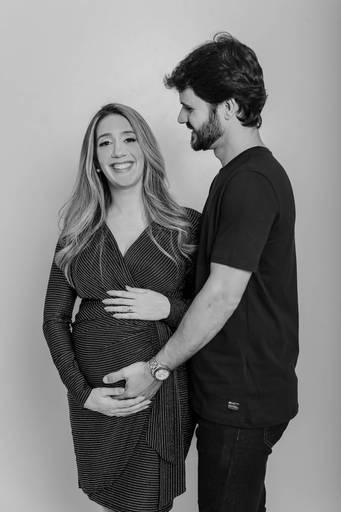 Ensaio gestante Mari em estúdio